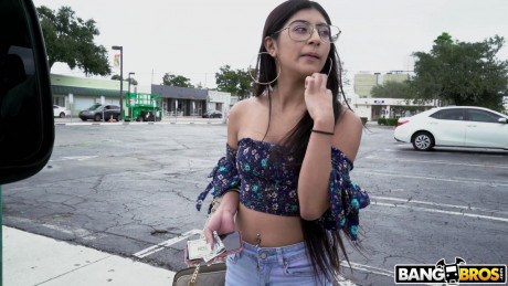 笆ｷ Binky Beaz In Binky Gets Fucked For Fake Cash 69